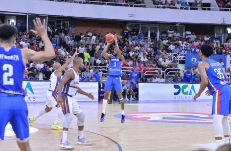 República Dominicana derrota a Venezuela en Clasificatorio Mundial FIBA