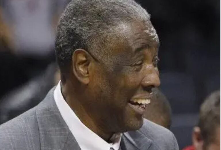 Miembro de 3 títulos de NBA, Silas, muere a los 79 años