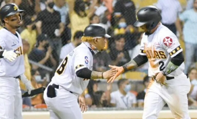 Águilas apalean Gigantes 9-0 en inicio Round Robin