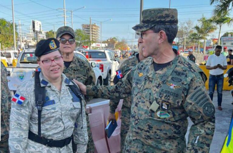 Ministro de Defensa supervisa puestos de mando y control táctico FF.AA. en Gran Santo Domingo para prevenir delincuencia