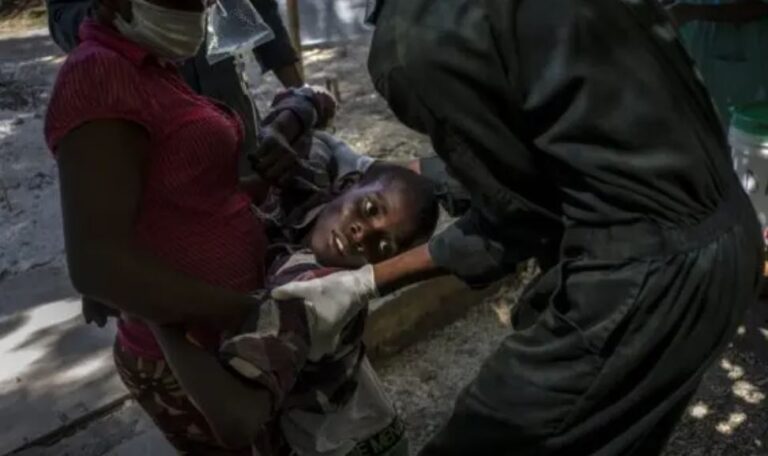 Suman 230 las muertes por nuevo brote cólera en Haití