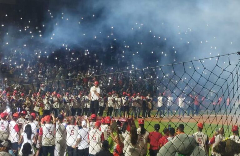 Albert Pujols recibe gran ovación en su homenaje de despedida en República Dominicana