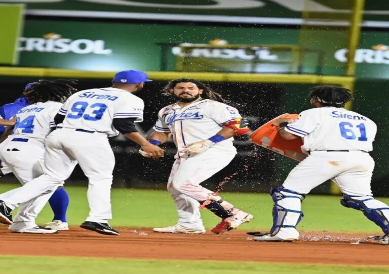 Sencillo de Jorge Alfaro deja en el terreno a las Águilas Cibaeñas