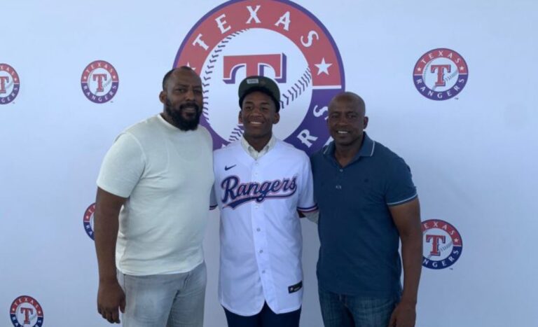 Pablo Guerrero, hijo de Vladimir Guerrero firma con Texas