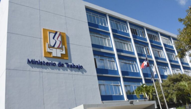Ministerio de Trabajo invita a jornadas de contrataciones para cruceros en Puerto Plata, Santo Domingo y La Altagracia