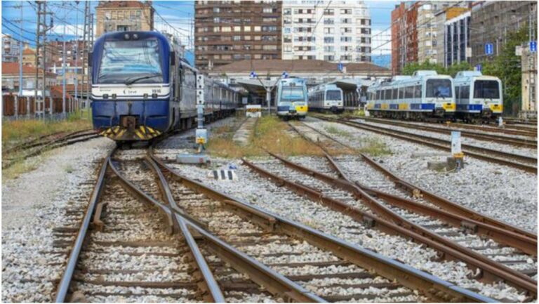 Dimiten dos jefes por trenes demasiado grandes en España