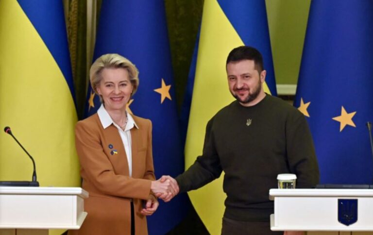 La UE respalda adhesión de Ucrania en una cumbre en Kiev