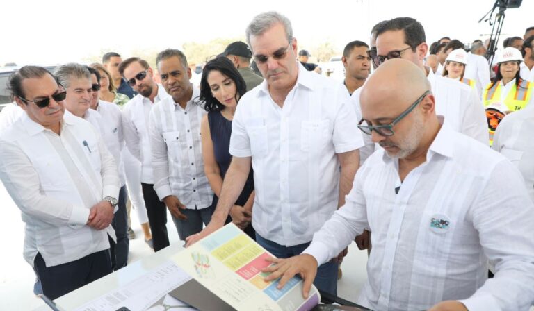 Presidente Abinader deja iniciada construcción de los dos primeros hoteles en Pedernales como parte de Fideicomiso