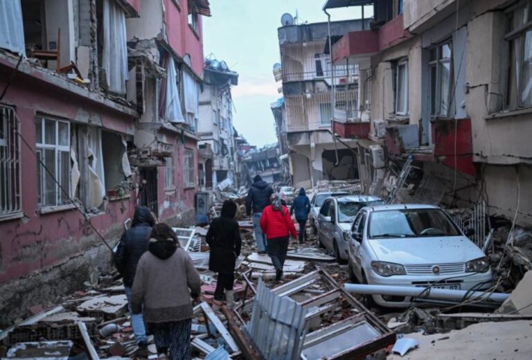 Cuatro detenidos en Turquía por difundir mensajes «provocadores» sobre sismo