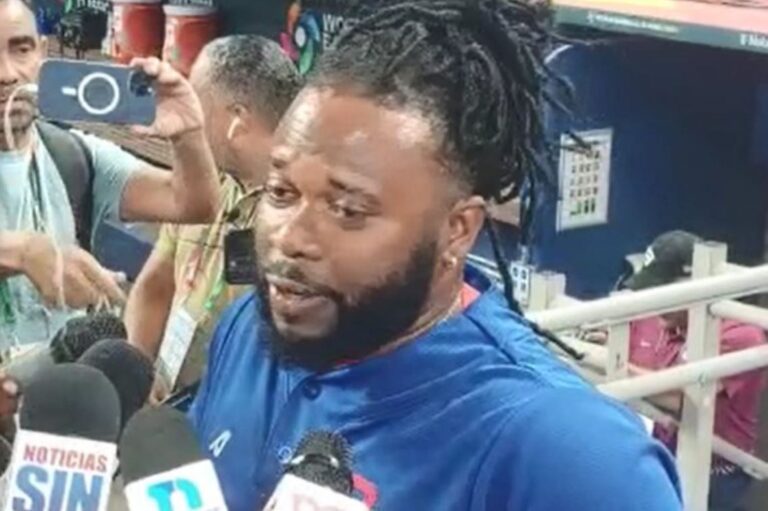 Johnny Cueto a los boricuas: «ellos tienen un bate yo una pelota, voy a dar el 100%»