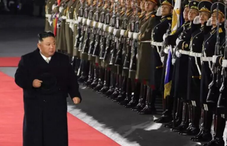 Corea del Norte afirma que Kim Jong Un dirigió un simulacro de «contraataque nuclear» durante el fin de semana