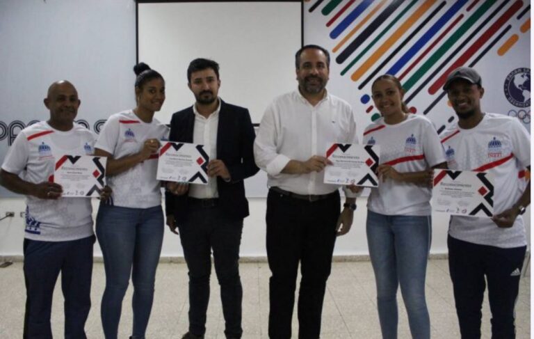 Fedofútbol, Inefi y Concacaf celebra exitosamente el Curso Generation Amazing