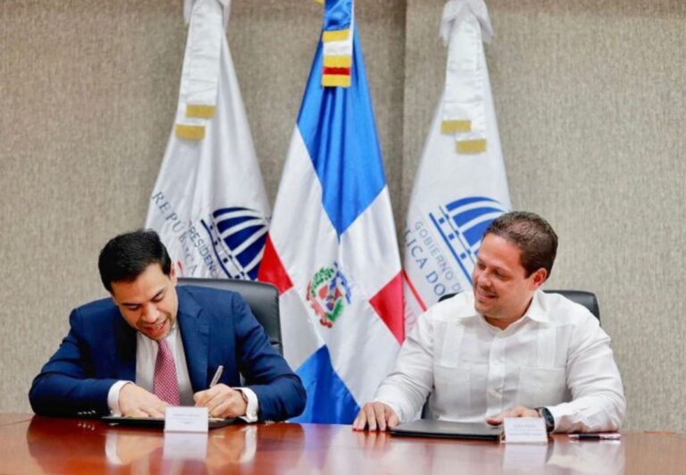 Firman convenio interinstitucional para mejorar viviendas en condiciones vulnerables