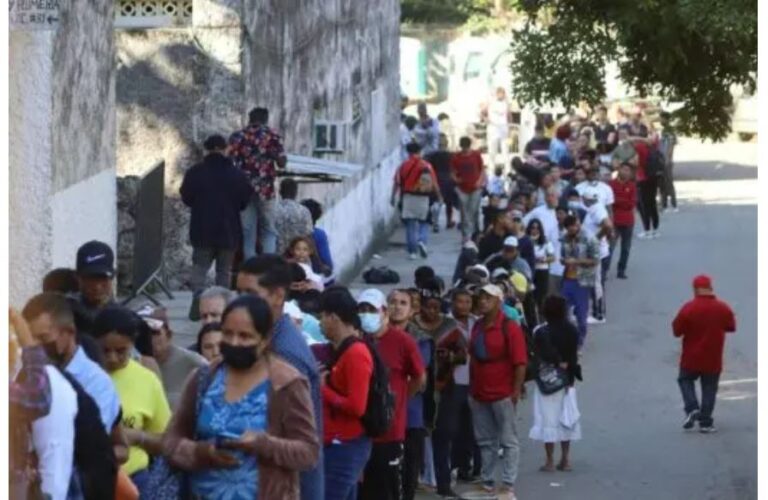 Migrantes denuncian extorsiones de la Policía en la frontera norte de México