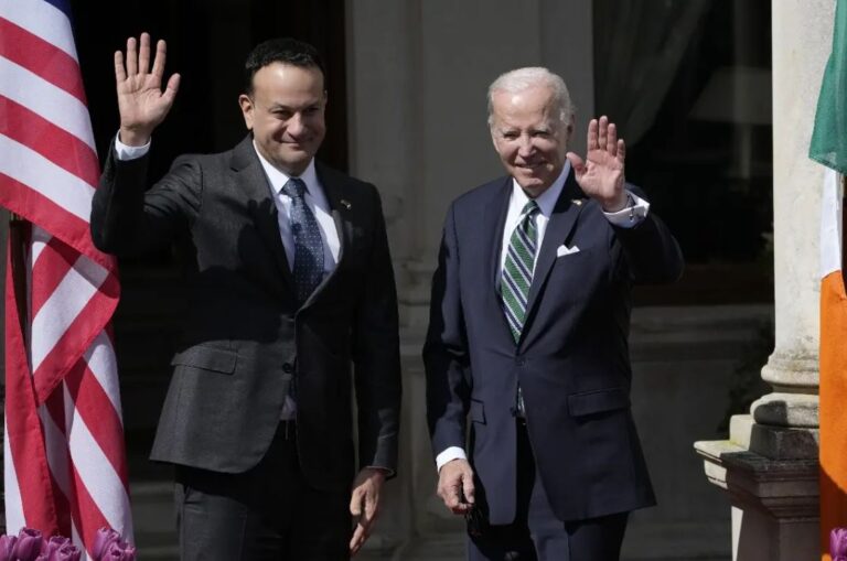 Joe Biden sigue gira; y pondera relaciones