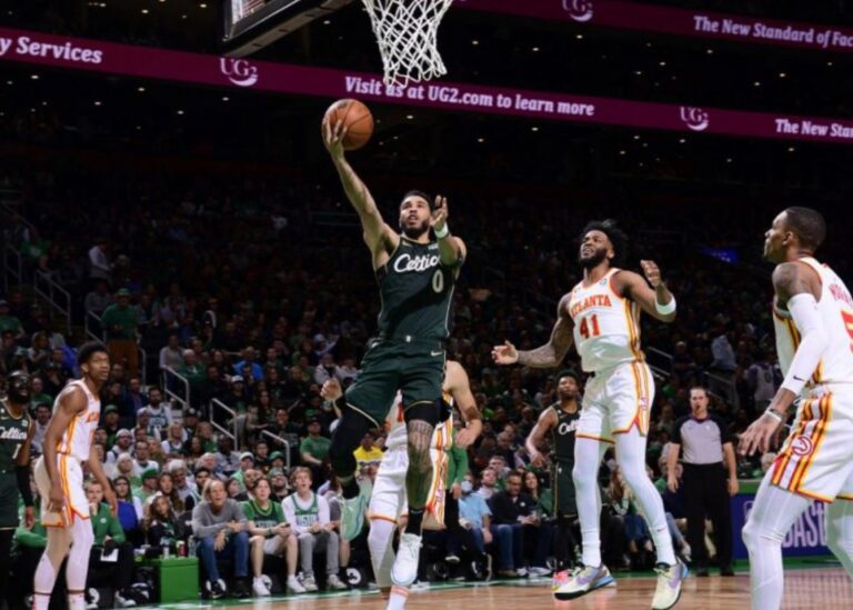 Celtics vencen a Hawks 119-106 y dominan 2-0 su serie de playoffs del Este