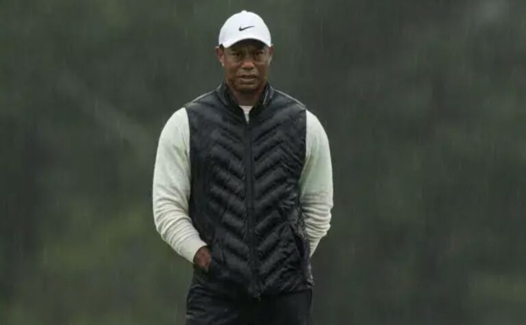 Tiger Woods se opera de tobillo, resto de majors en duda