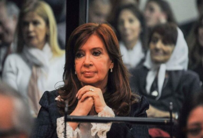 Abogados apelan condena de Cristina Fernández por corrupción en Argentina