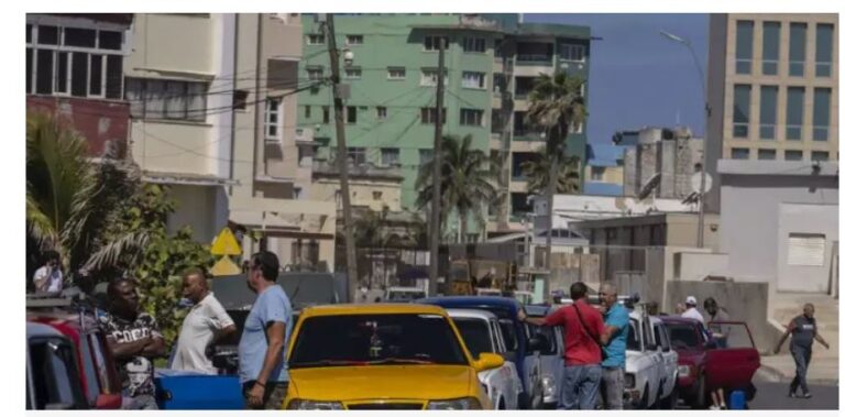 Crisis de combustible fuerza a cambiar fiesta del 1 de mayo en Cuba