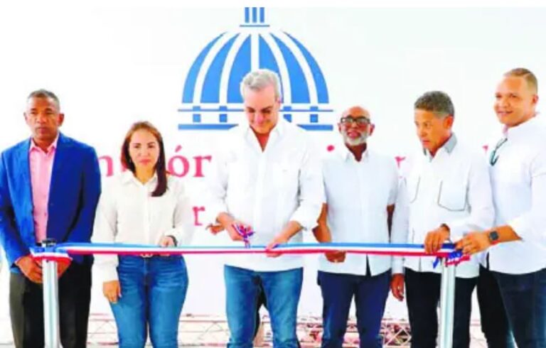 Abinader entrega obras deportivas en Higüey y La Romana