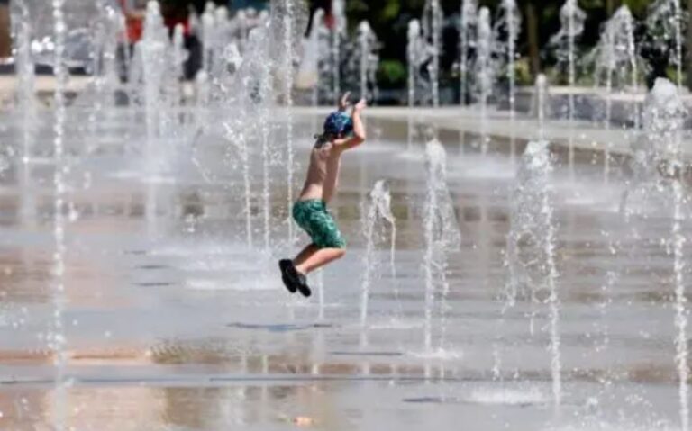Miami adopta medidas para combatir el calor extremo