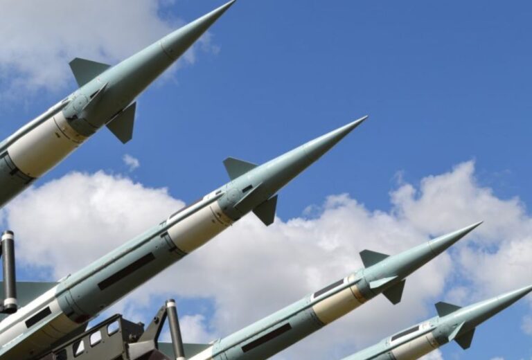 EEUU revela su arsenal nuclear y le pide a Rusia que haga lo mismo