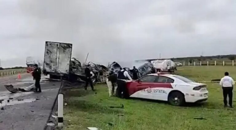 Al menos 13 muertos tras un accidente de tráfico en México