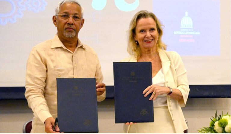 Ministerio de Educación y UNESCO acuerdan capacitar docentes en el programa STEM