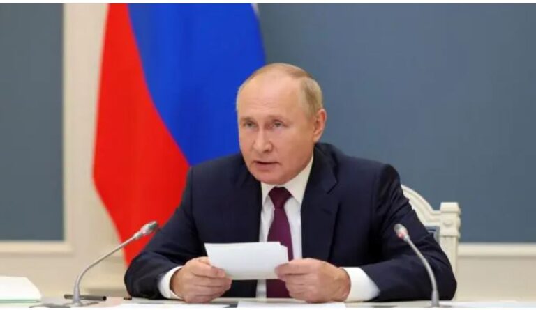 Vladímir Putin amenaza, pero habla de paz a Ucrania