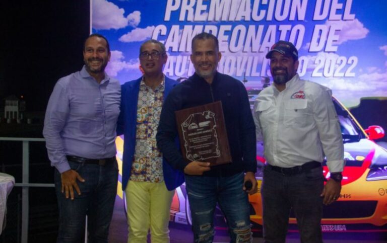 Club de Corredores y Dominican Racing League premian a los más destacados del campeonato de automovilismo 2022