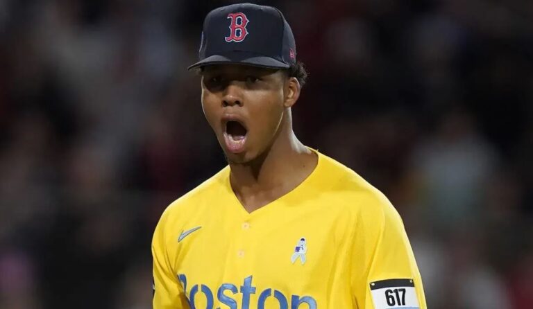 Brayan Bello emerge como domador Yanquis