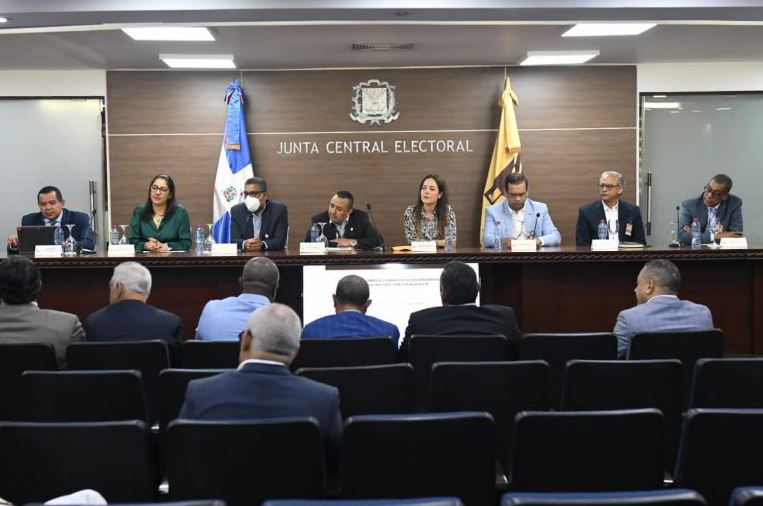 JCE trata con organizaciones políticas preempadronamiento de dominicanos en el exterior