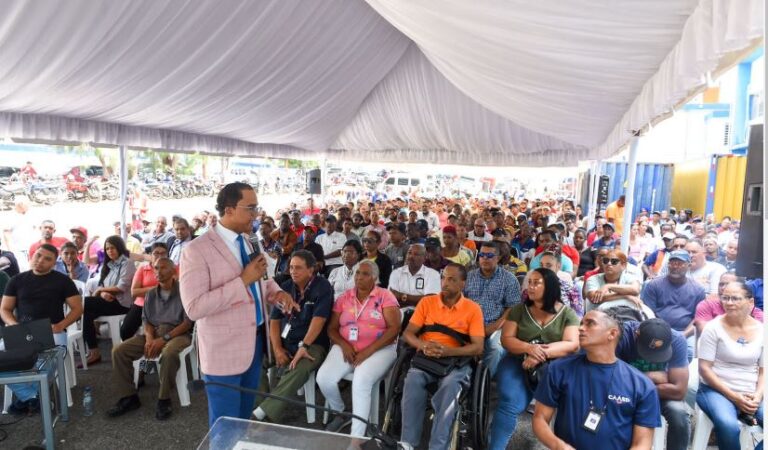 CAASD imparte charla antisoborno a empleados
