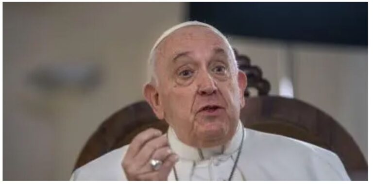 El Papa denuncia “placer en la tortura”