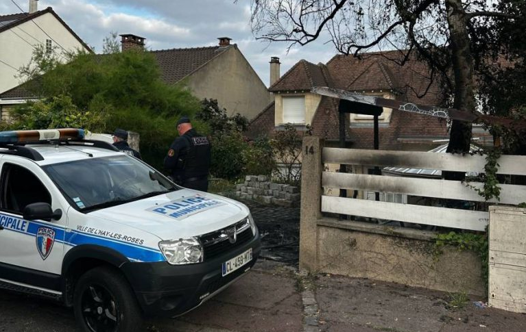 Ataque contra casa de un alcalde marca la quinta noche de disturbios en Francia