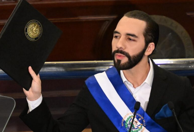 Oficialismo de El Salvador propondrá reelegir a Bukele