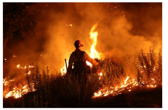 Muere un segundo bombero en Canadá en combate de incendios forestales