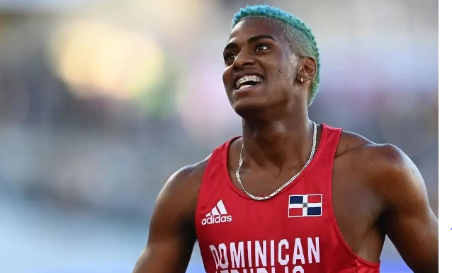 Dominicano Ogando derrota al norteamericano Knighton en los 200 metros