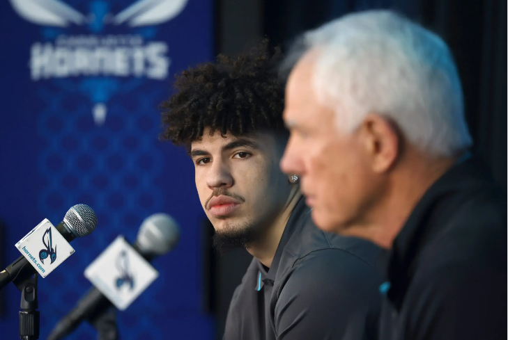 LaMello Ball dice que firmó extensión de 5 años con Hornets porque el equipo va bien