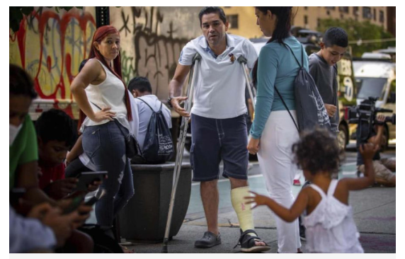 Migrantes en NY tienen 60 días para dejar los albergues