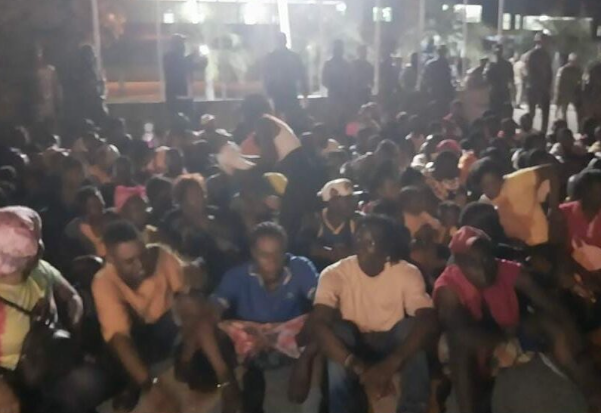 Migración apresa 221 haitianos indocumentados en Vicente Noble, Barahona