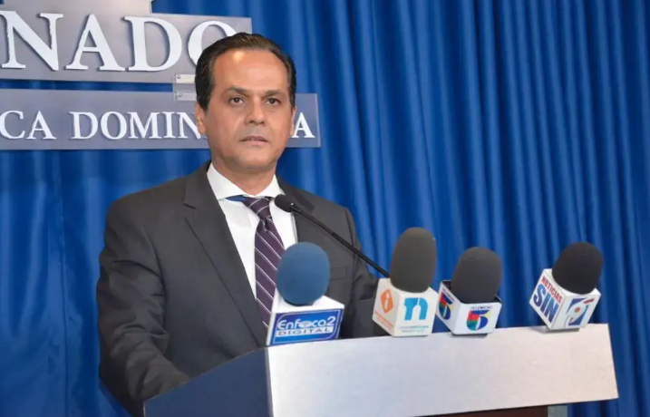 Iván Silva asume como vocero del PRD en el Senado