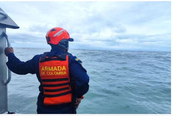 Rescatan del mar a 18 turistas que iban a avistar ballenas en el Pacífico colombiano