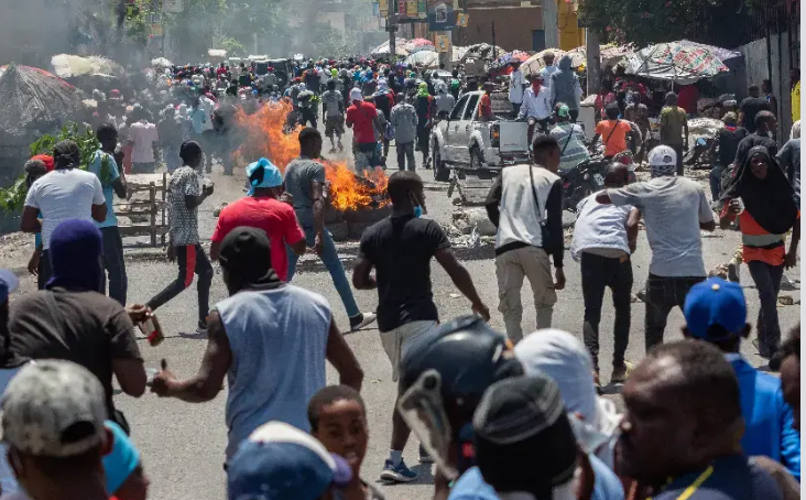 Haitianos marchan por inseguridad de país