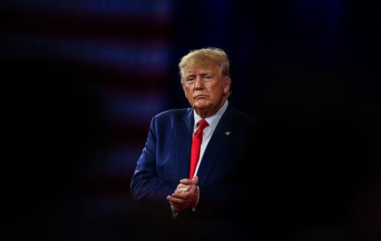 Jueza federal fijará fecha del histórico juicio EEUU vs Trump