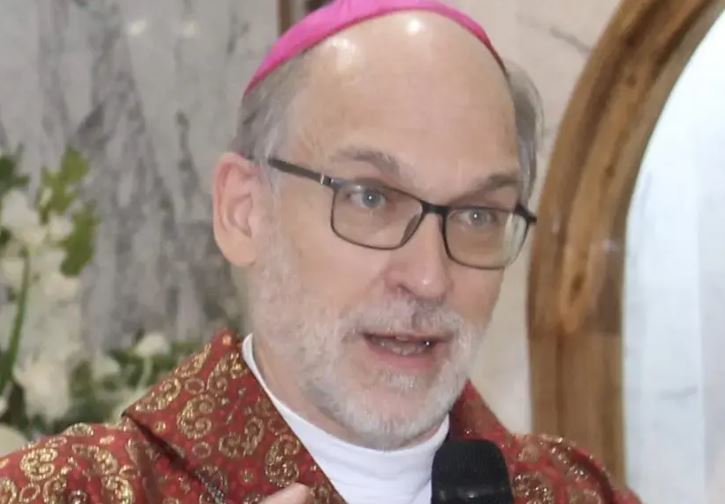Monseñor Víctor Masalles deja Baní y se marcha a Barcelona