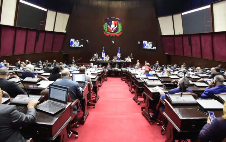 Diputados aprueban resolución respalda acciones del Poder Ejecutivo frente a conflicto con Haití