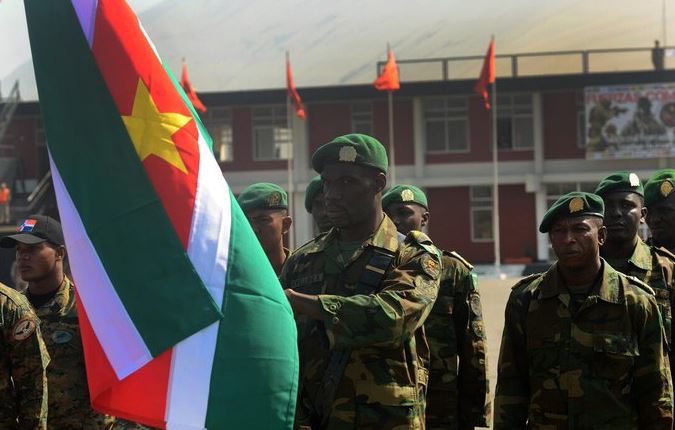 Surinam anunció enviará tropas para la misión de seguridad multilateral en Haití