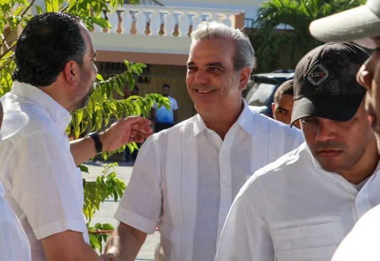 Presidente Abinader valora remozamientos de Inefi en Barahona