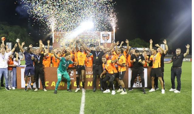 ¡El campeón! Cibao FC fue superior a moca